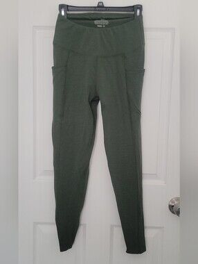 High-Rise Olive Green Leggings with Side Pockets